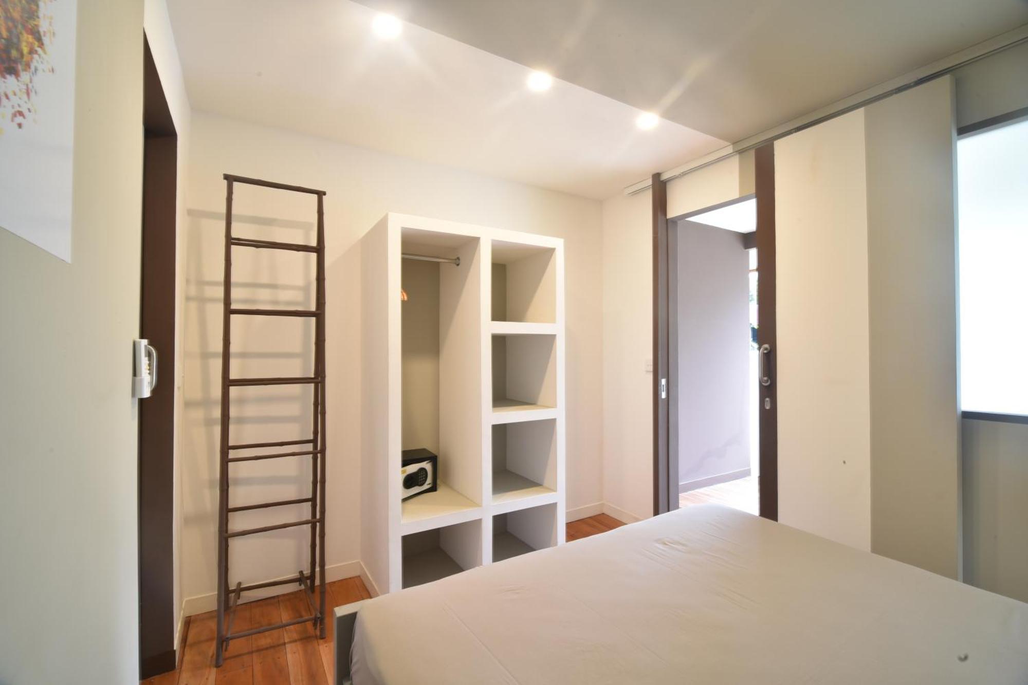 Meno Charm Hotel Gili Meno Exterior photo
